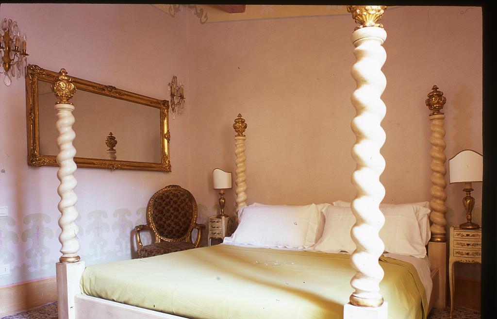 Locanda Pietrasantese B&B Пиетрасанта Екстериор снимка